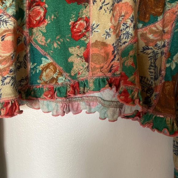 Free People ruffle bottom long sleeve top - Picture 3 of 6